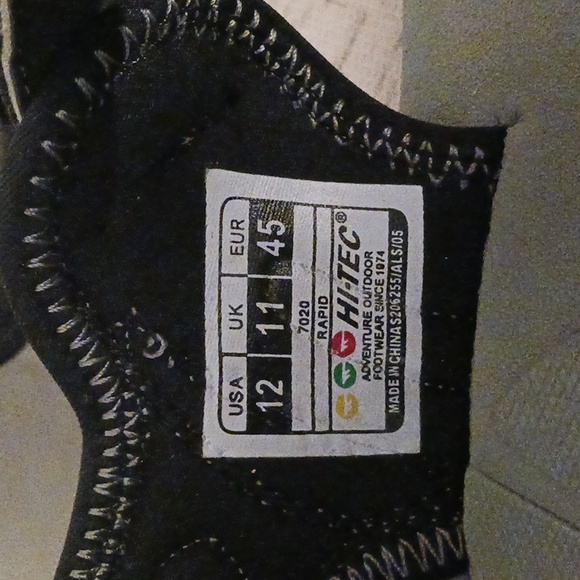 New!! Hi-Tec outdoor hiking sandals - Picture 7 of 7